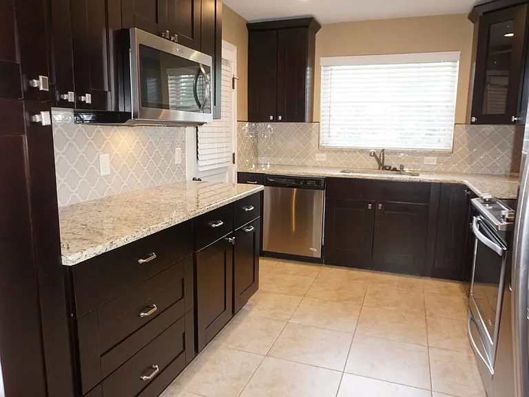 3925 Miruelo Cir N — Photo 10