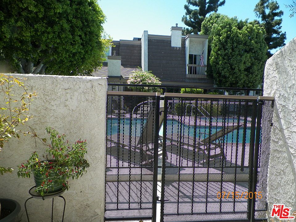 1st image of 18340 Collins St Unit B