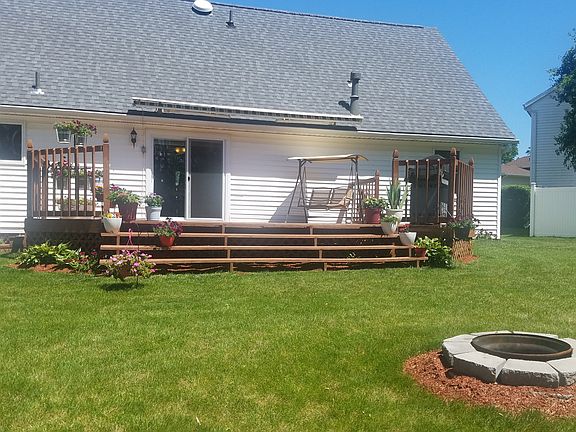 3rd image of 29 James Ct