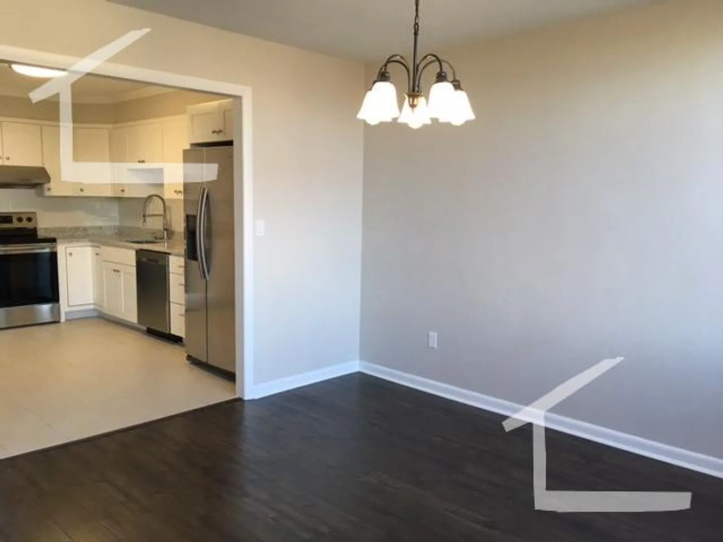 Huge 1 bed in Chestnut Hill — Photo 3