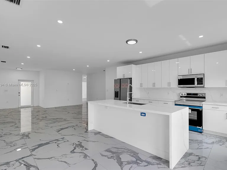 11871 SW 220th St #A — Photo 5