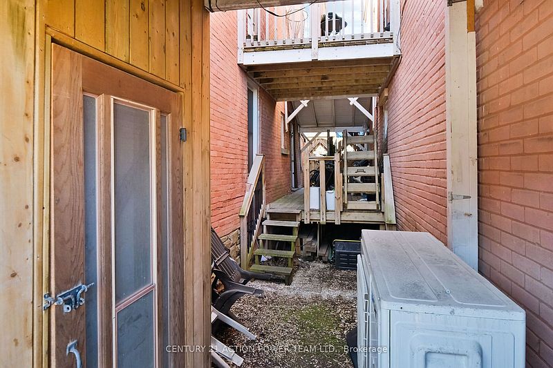 Ottawa House for rent - 4 Bedrooms — photo 36