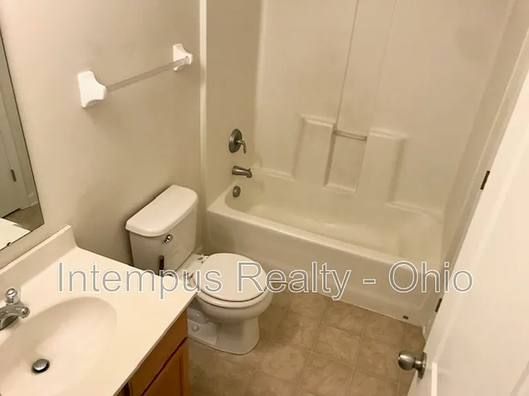 2844 Hillstone St — Photo 40