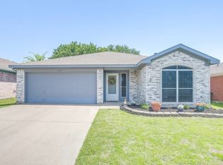 8174 Waterside Trl, Fort Worth, TX 76137