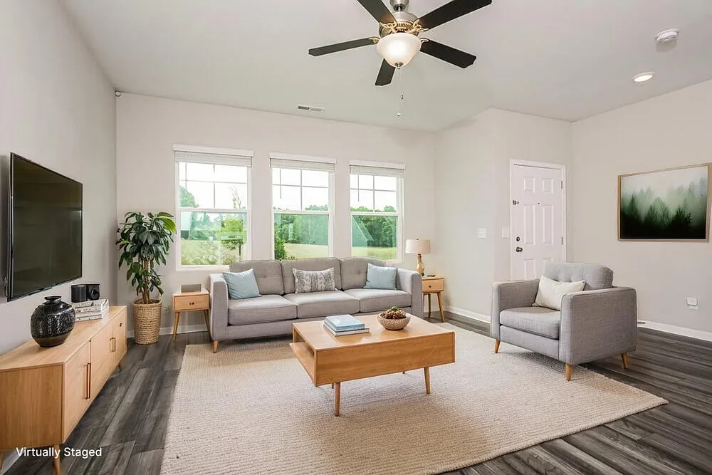 2 bed, 2.5 bath, 1590 sqft, $1,590 — Photo 4