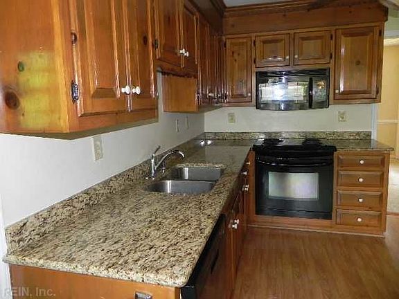 5th image of 516 Glenwood Dr