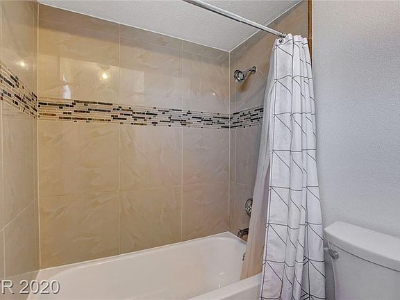 4th image of 2416 La Casa Dr