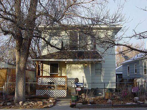 1st image of 823 6th Ave N #1