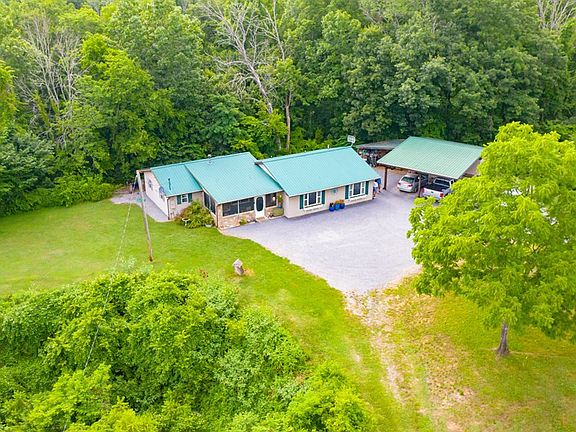 4th image of 300 Wooded Acres