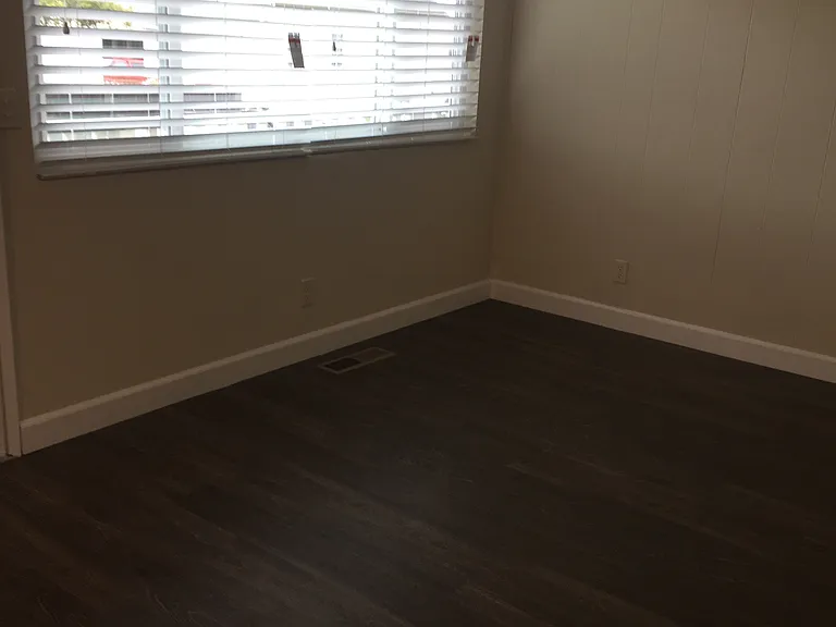 750 Hawthorne St #2 — Photo 3