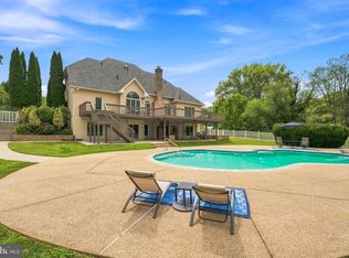 11911 Manor Rd, Glen Arm, MD 21057