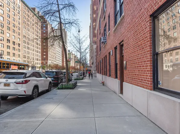 1126 Park Avenue 1A image 6 of 6