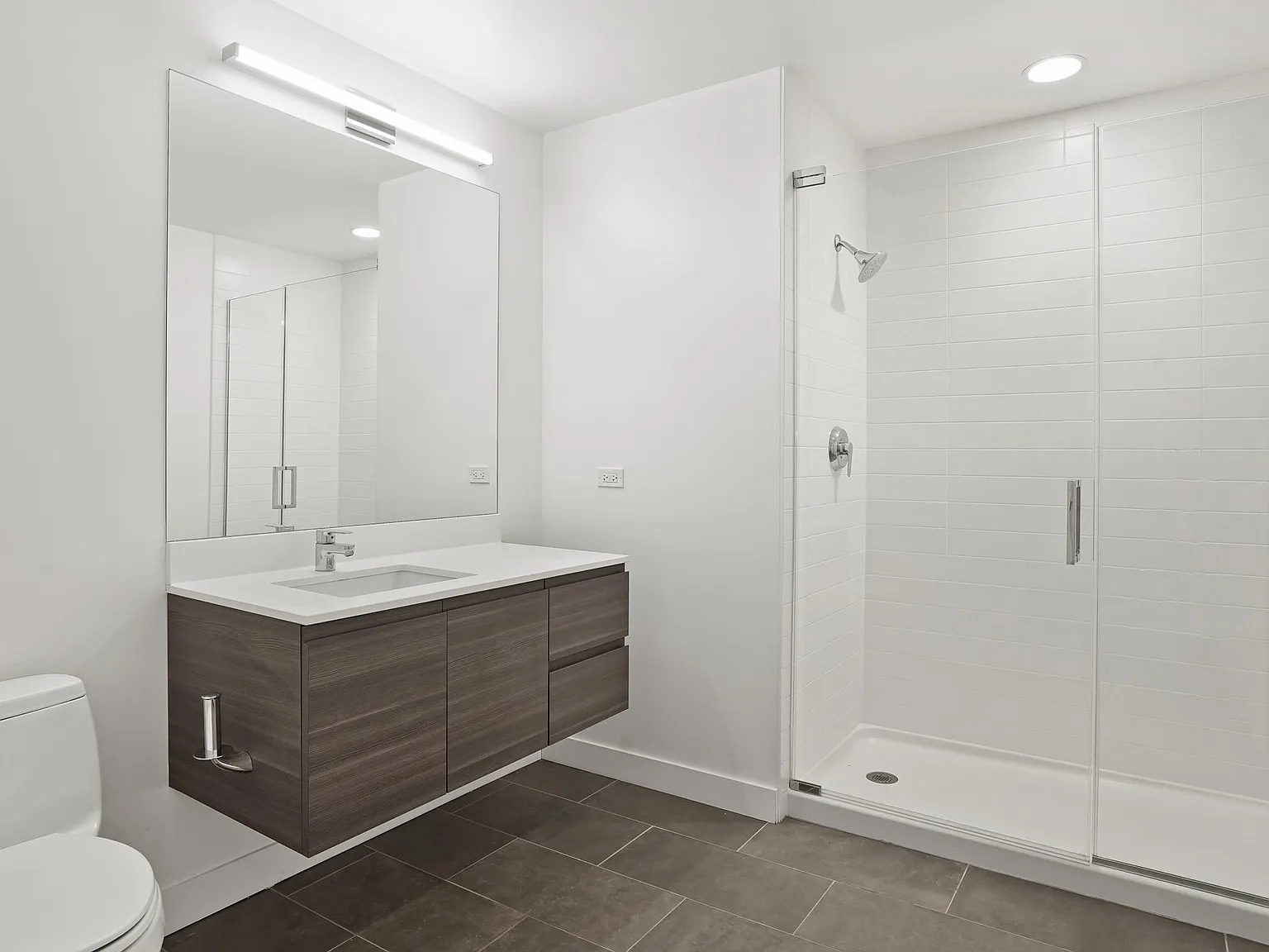 Spacious River North Studio In Central Downtown Chicago Location — Photo 3