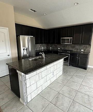 4th image of 115 Mount Ellen St