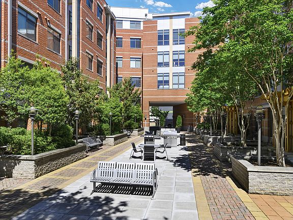 5th image of 305 10th St S #3532772