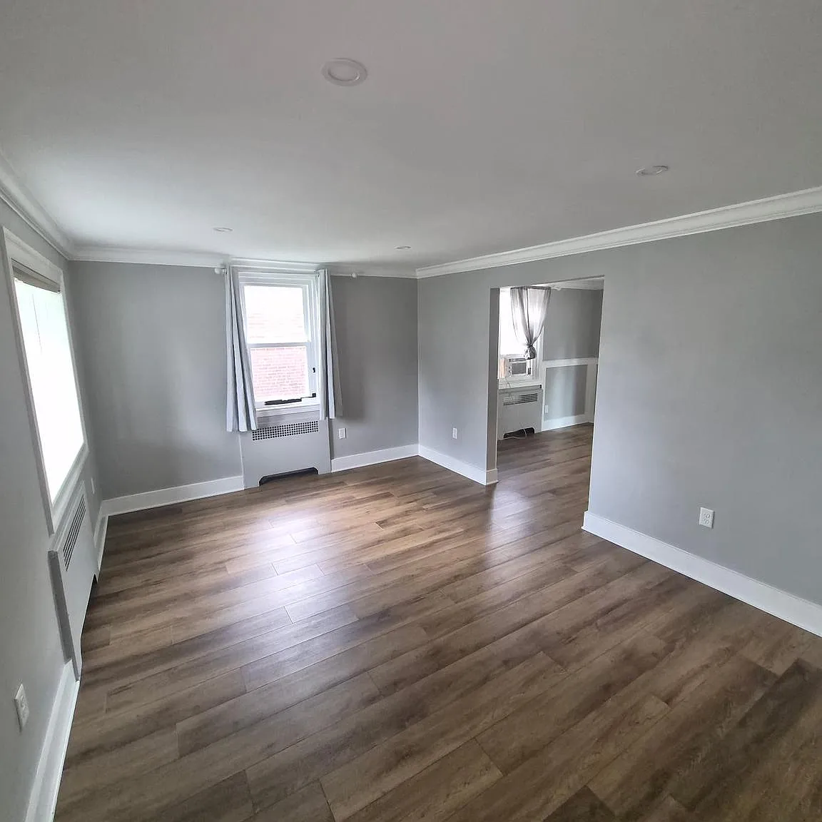 3 bed, 1243 sqft, $2,475 — Photo 3