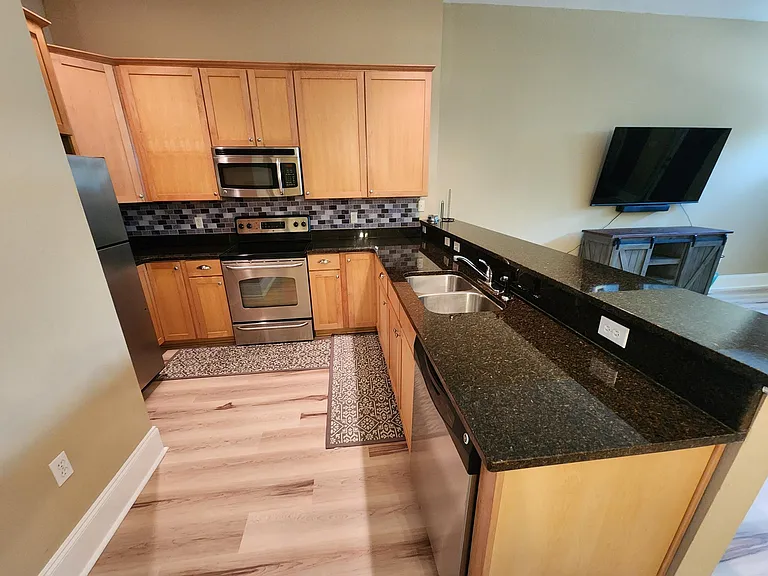 415 Saint Francis St #117 — Photo 10