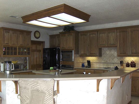 Lg open kitchen!