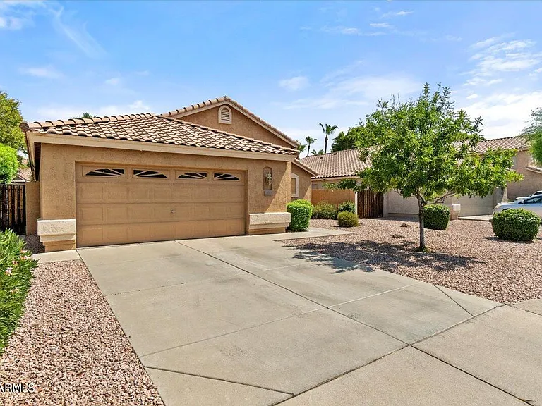 312 E Mesquite St — Photo 41