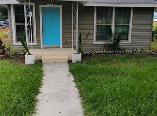 1009 NE 5th St, Mulberry, FL 33860