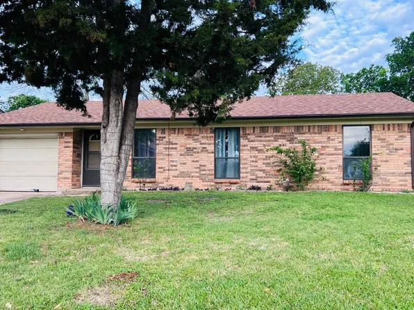 2405 Donna Dr, Grand Prairie, TX 75051