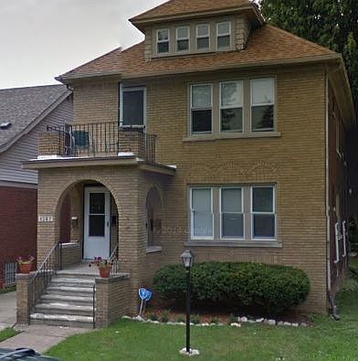 2nd image of 1367 Beaconsfield Ave APT B