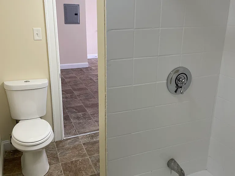401 Cumberland Hill Rd #3L — Photo 7