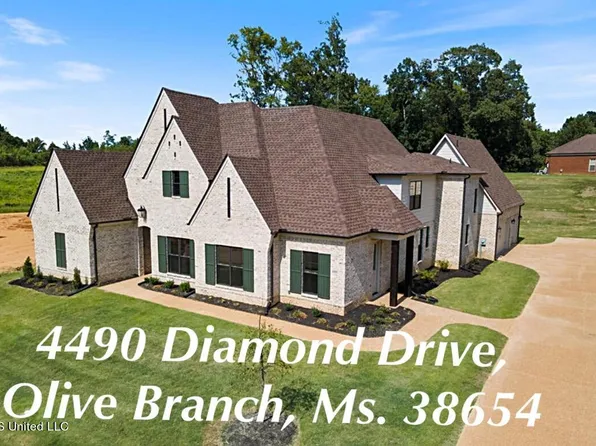 4490 Diamond Dr, Olive Branch, MS 38654