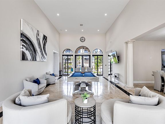 5th image of 9 Fiesta Way