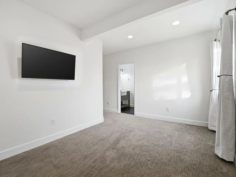 1489 Yellow Tail Dr — Photo 31