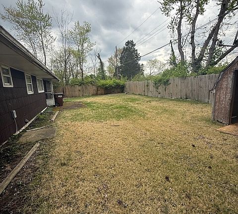3rd image of 1270 Landis Ln