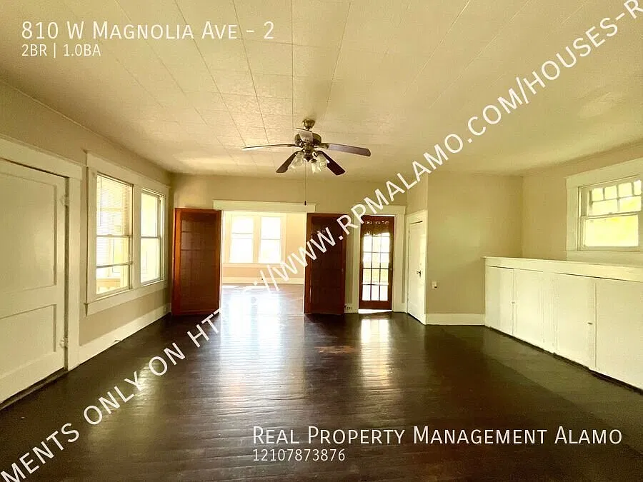 Upstairs 2-Bedroom Apartment With Hardwood Floors & Vintage Charm! — Photo 4