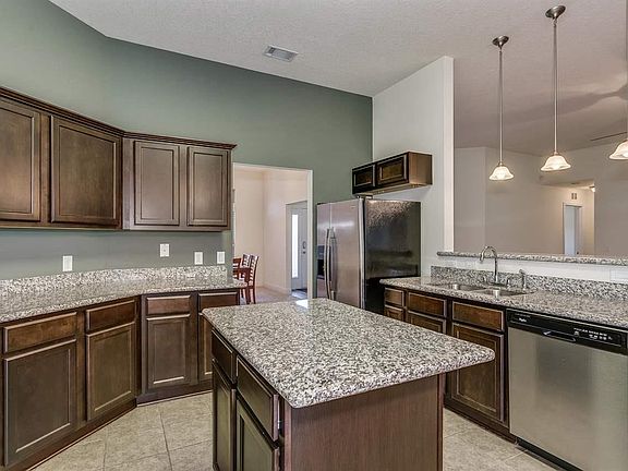 5th image of 6144 Chester Dr