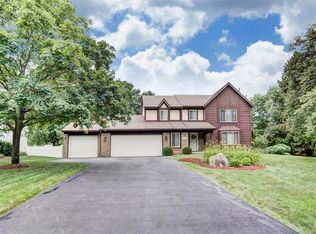 9939 Oxford Dr, Pickerington, OH 43147