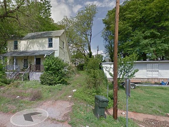 2nd image of 1231 1st Ave