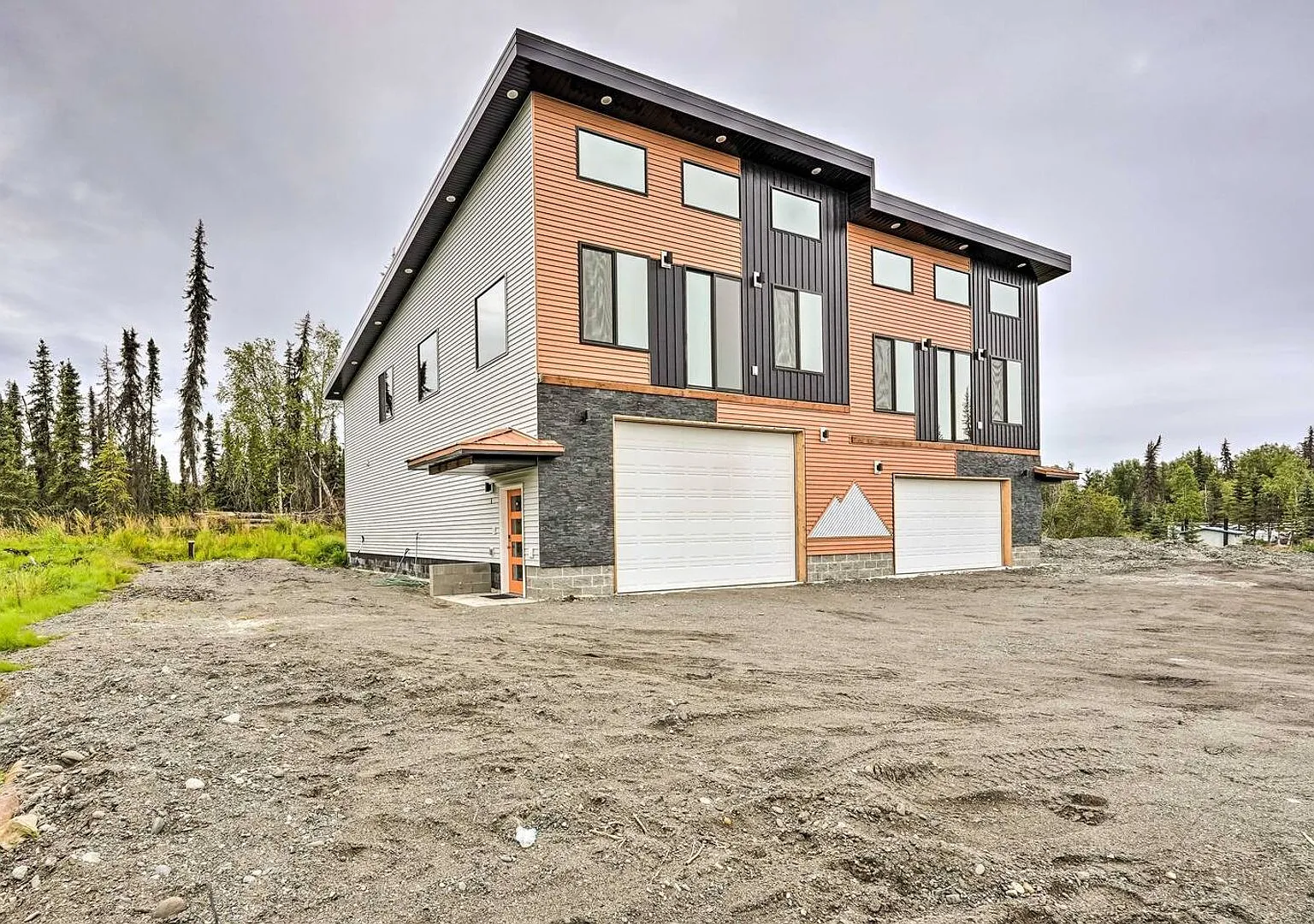 Soldotna Duplex — Photo 2