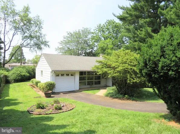 1201 Stotesbury Ave, Glenside, PA 19038