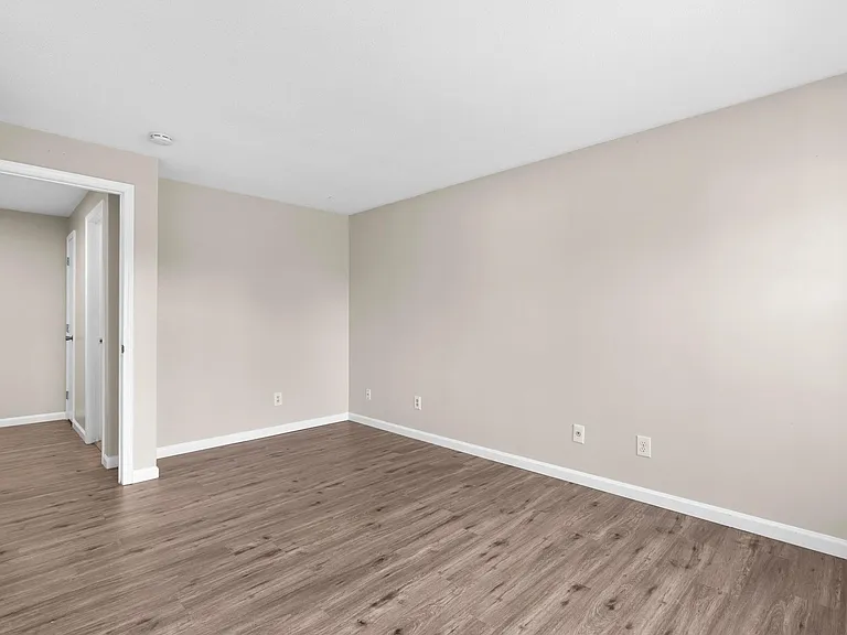 11 Fern St #B — Photo 20