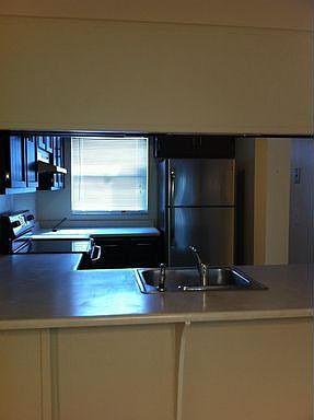 3rd image of 1832 Amberly Ave