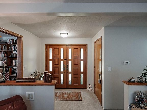 3rd image of 4073 Wyant Ct NE