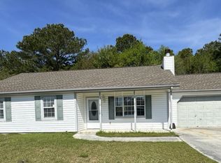 133 Glenwood Dr, Hubert, NC 28539