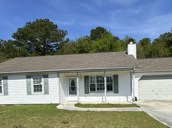 133 Glenwood Dr, Hubert, NC 28539