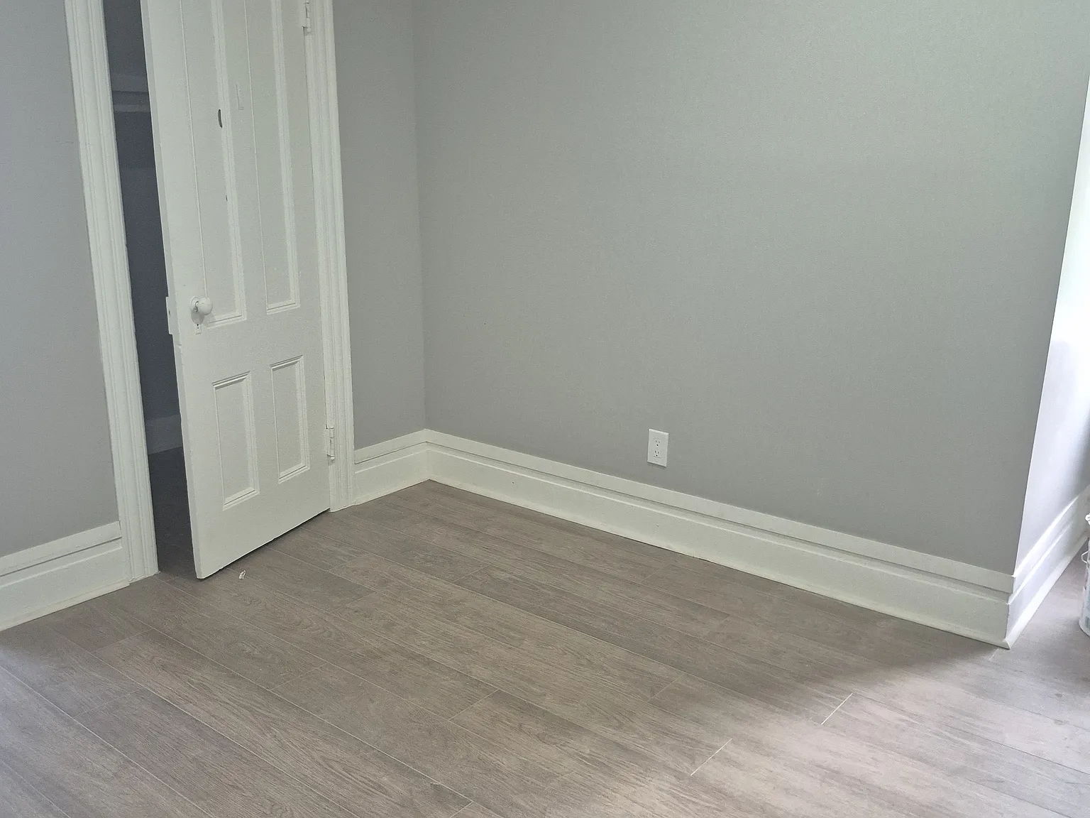 1 bed, 425 sqft, $1,100 — Photo 1