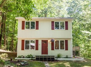 34 Juckett Hill Dr, Belchertown, MA 01007