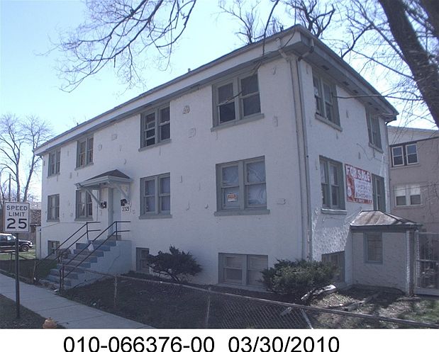 2nd image of 2729 E 6th Street #6