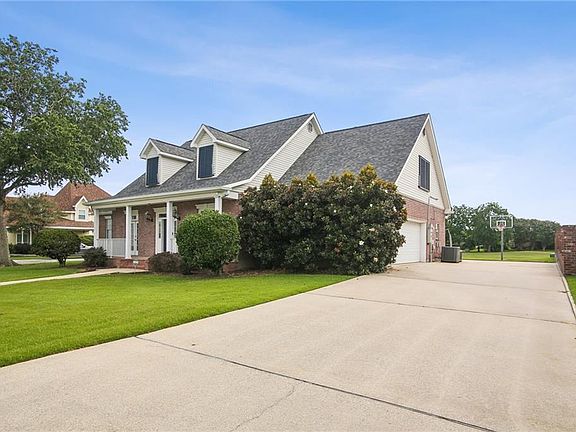 2nd image of 3805 Lake Des Allemands Dr