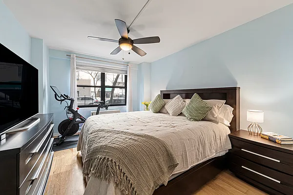 Rented by Douglas Elliman | media 18