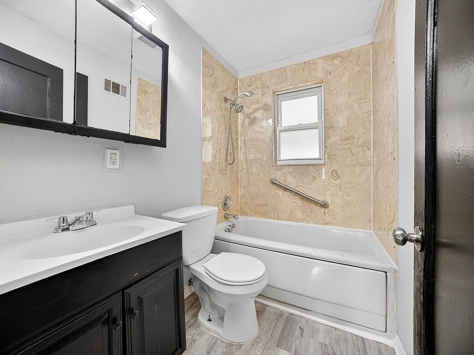 1st image of 234 Henquin Dr #2