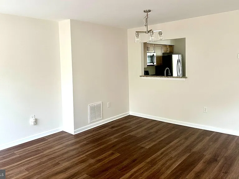 14510 London Ln — Photo 11