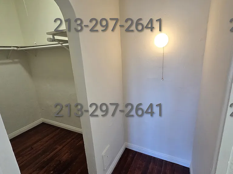 118 S Lake St #1 — Photo 11